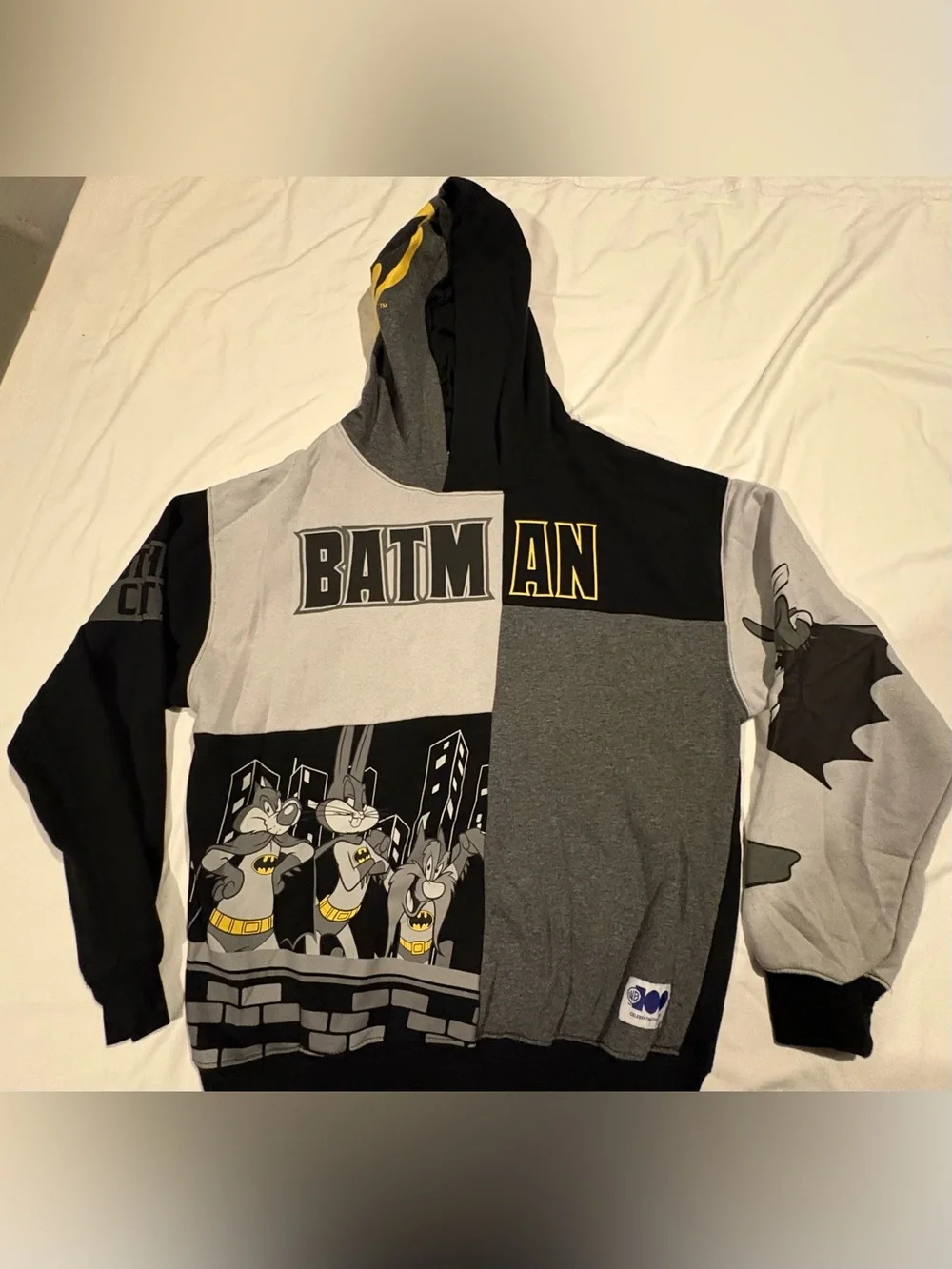 Looney Tunes x Batman Men's Graphic Hoodie Pullover  Size M(38-40)